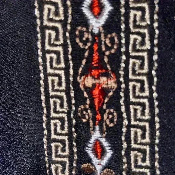 By & By Women’s Large Tank Top - Picture 3 of 5